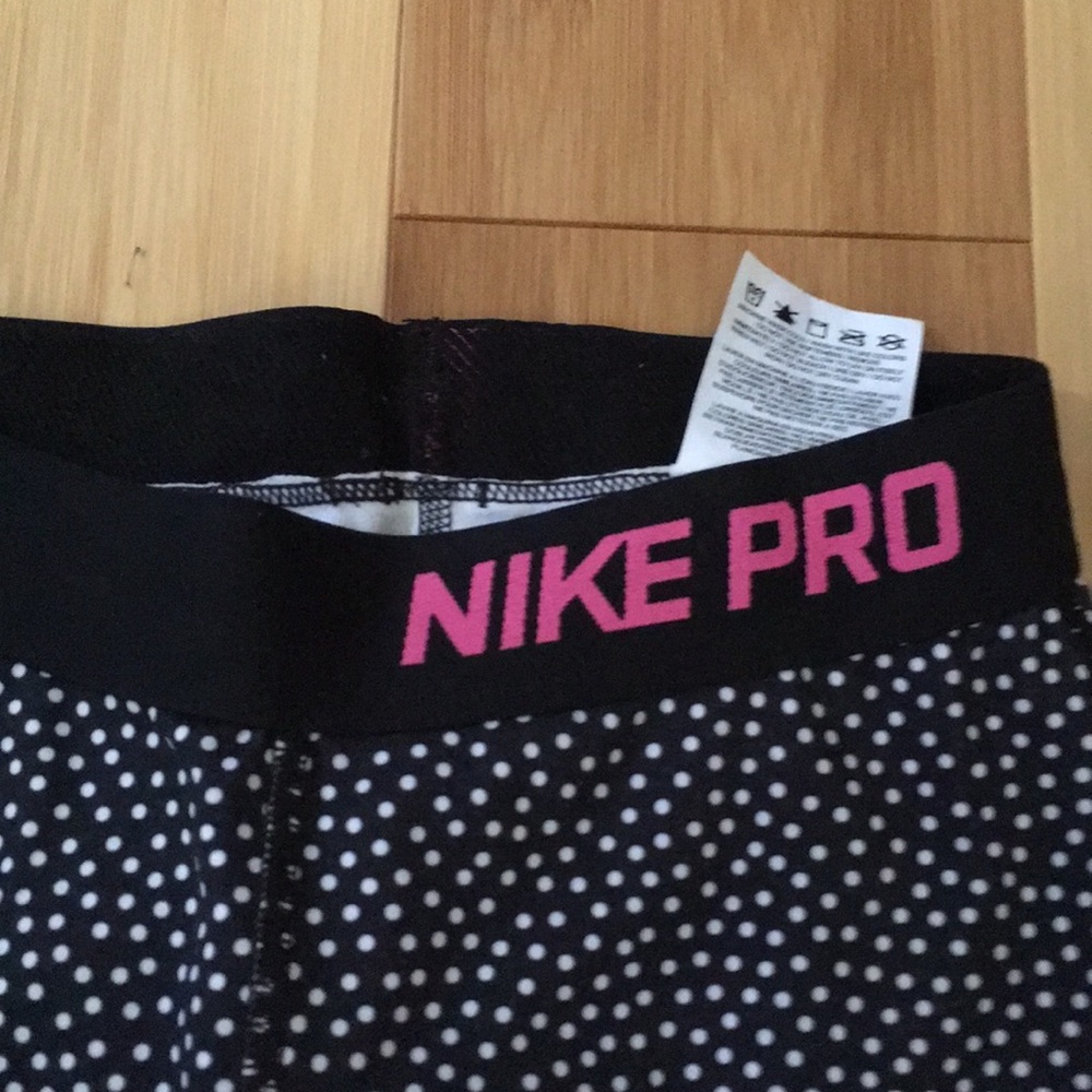 Girls Nike Pro Leggings - Picture 3 of 4